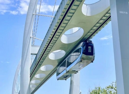 國內首條空軌線路！采用方大軌道交通屏蔽門系統的武漢光谷觀光線正式開通運營
